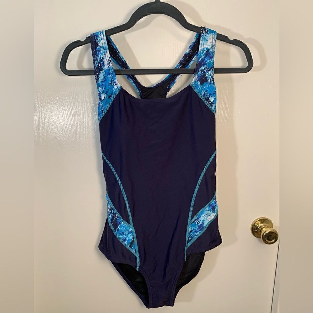 Charmo NWT navy blue/blue patterned SPF 50 one piece swimsuit Size medium